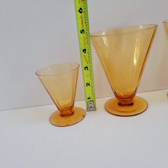 Vintage Amber Glassware Set Of 4 Mid-Century Modern Elegant Cone Shape Home & Di - Picture 3 of 8